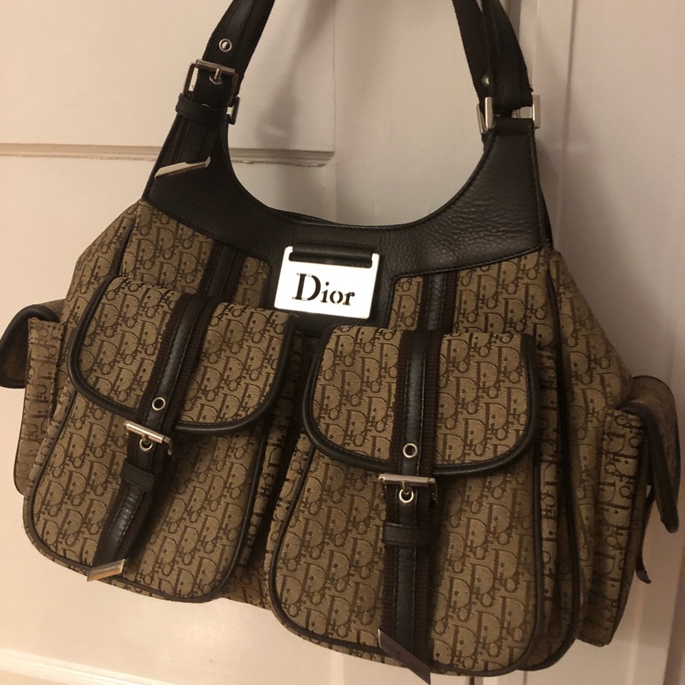 Dior purse gently used in good condition